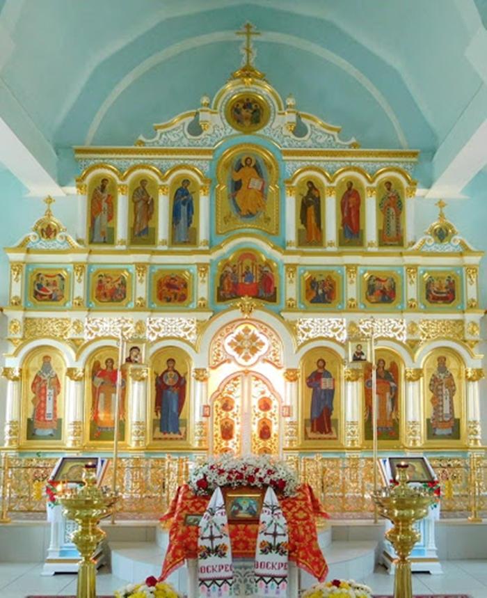 Храм